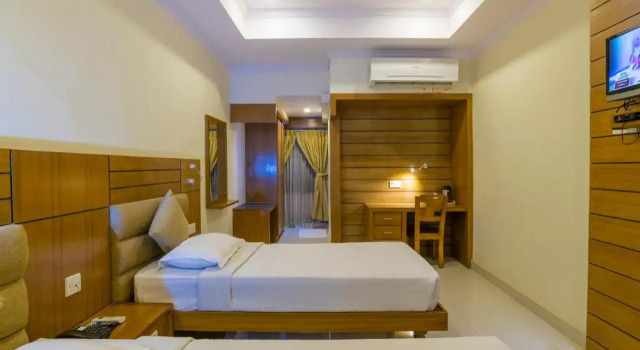Sree Gokulam Residency, Забронировать Отель Отели штата Кералы с завтраком, Завтраки