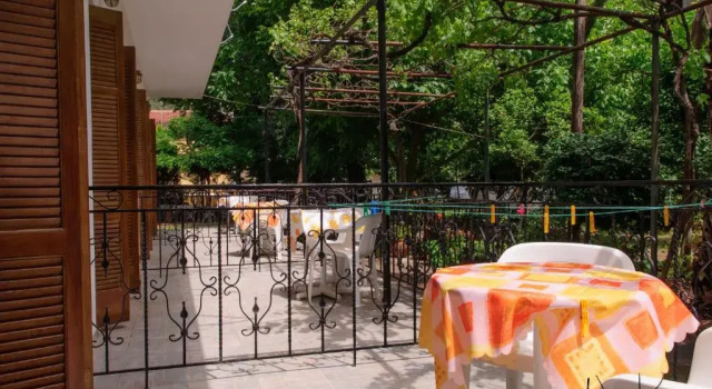 Апартаменты с балконом и с красивым видом из окна Drivas Apartments