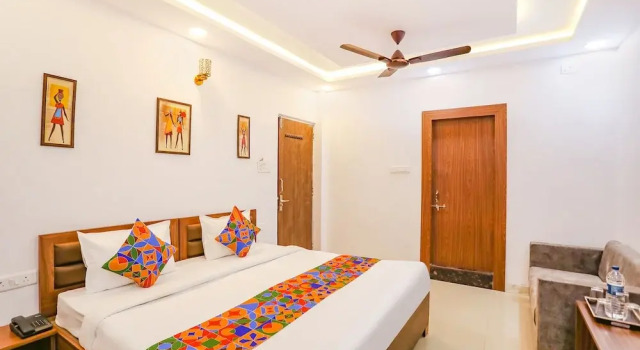 Номер Executive FabHotel Duke Inn