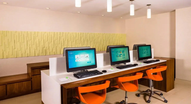 SpringHill Suites by Marriott New York LaGuardia Airport, Book Hotel Queens New York Metropolitan area