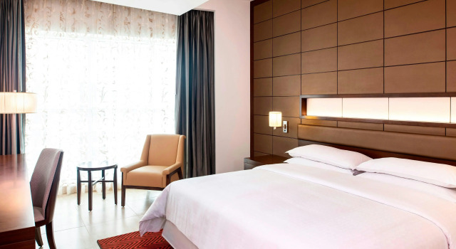 Отель Four Points by Sheraton Sharjah