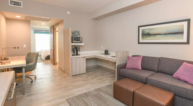Номер Deluxe Hilton Garden Inn Cincinnati Midtown