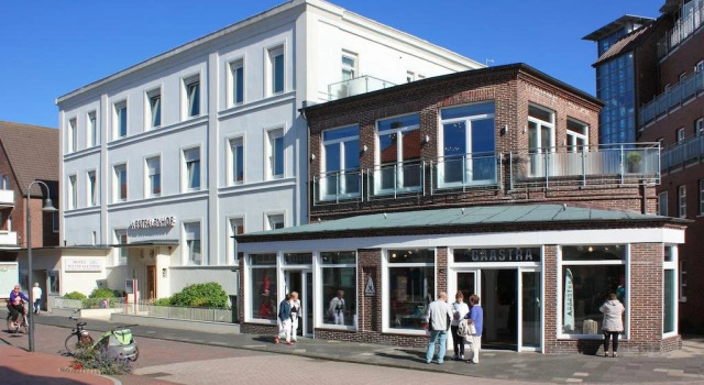 Hotel Westfalenhof & Appartementhaus Heimburg, Забронировать Отель Йюст East Frisian Islands