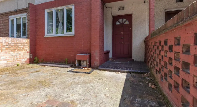 Bazely Street Deluxe Single Room 4