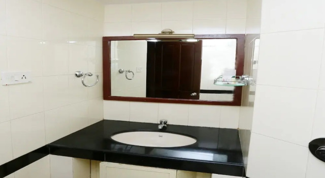 Люкс Oyo 22875 Deliza Residency