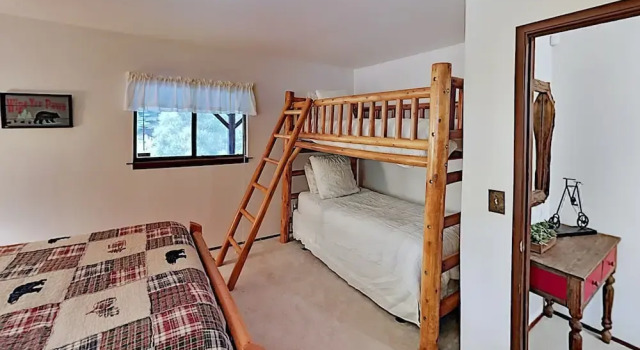 660beavs 4 Bedroom Cabin