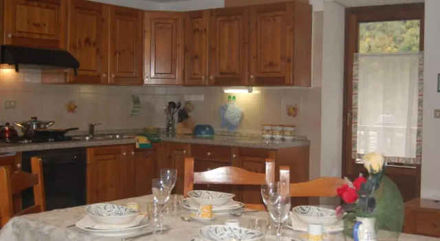 Апартаменты с 2 комнатами с видом на сад Case Gran Paradiso Rhemes Saint Georges