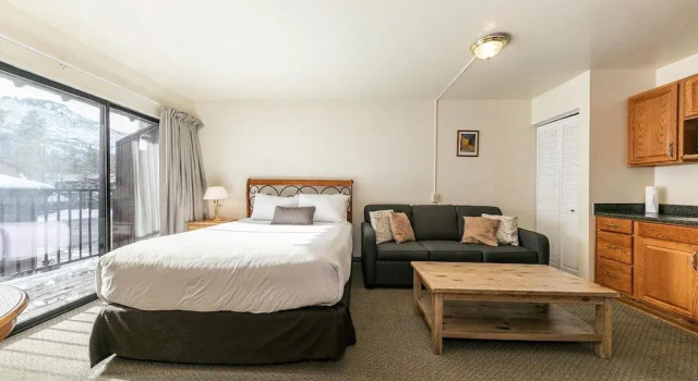 226 Bldg B 1 Bedroom Condo, Забронировать Апартаменты/квартира Траки Скво-Вэлли, рядом с West End Beach