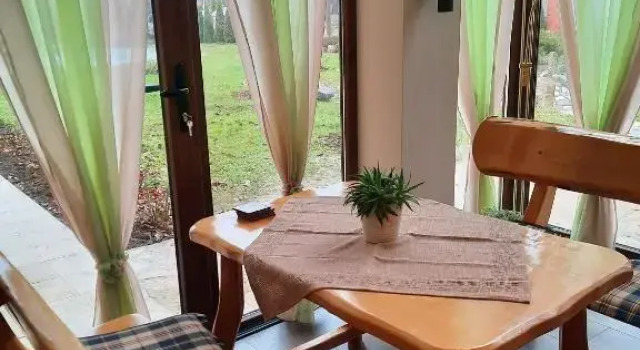 Guest House Rose, Buchen Sie Pension Smederevska Palanka Zentralserbien