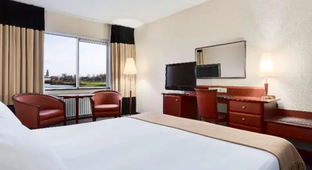 Номер Standard с балконом Nh Rijnhotel