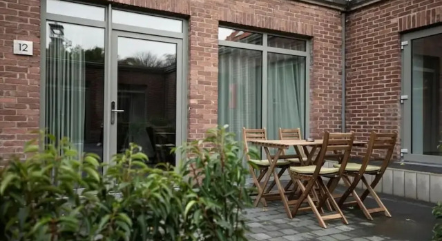 Полулюкс City Housing Genk
