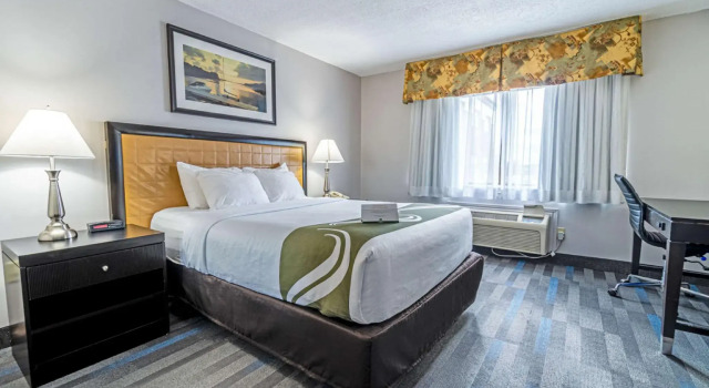 Двухместный номер Standard HFX Airport Hotel