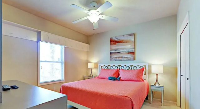 4br W/ Stunning Bay Views - Pool, Boat Slip 4 Bedroom Condo