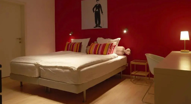 Nena Guesthouse, Rezerwuj Hotel Hotele w Bruksela z parkingiem, Parking