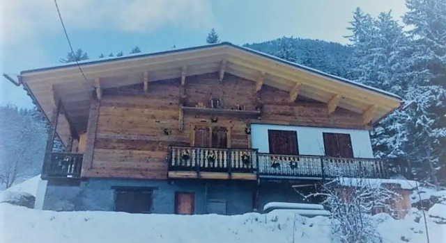 Chalet cosy sur pistes avec cheminée, terrasse et studio indépendant pour 14 pers. - FR-1-342-239, Забронировать Шале Виллы Овернь-Рона-Альпы, Вилла