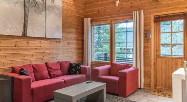 Holiday Home Aurinko-saga, Buchen Sie Ferienhaus Hotels in Lappland mit Parkplatz, Parkplätze