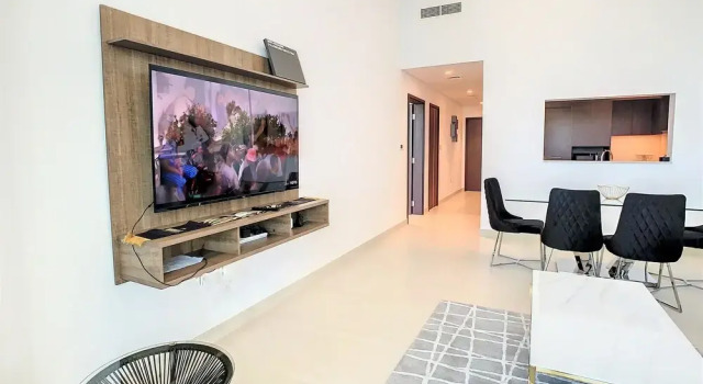 Stunning Apt with Balcony - Dubai Mall access, Забронировать Отель Дубай Эмират Дубай, рядом с Дубайский аквариум