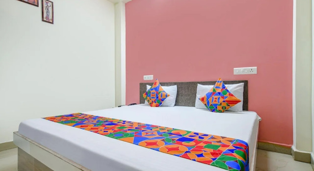 Номер Premium Fabhotel Shree Shivay