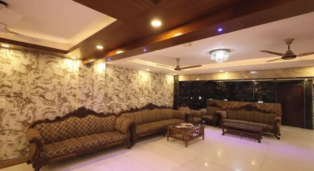 Airpot The Paramonnt Hotel