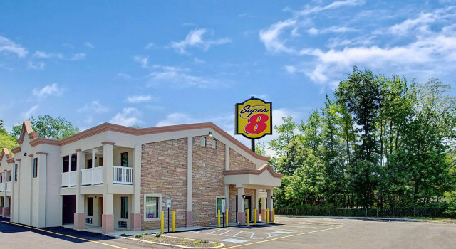 Super 8 By Wyndham Asbury Park, Забронировать Отель Отели Эсбери-Парк с завтраком, Завтраки