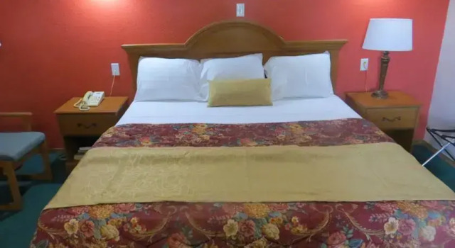 Sunflower Inn