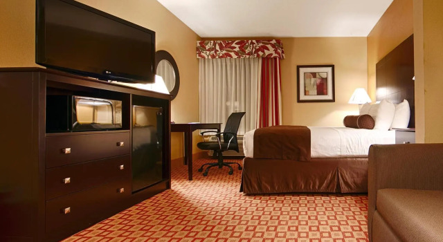 Номер Standard Best Western Plus Bradenton Hotel & Suites