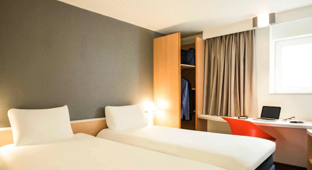 Hôtel ibis Orly Chevilly Tram 7
