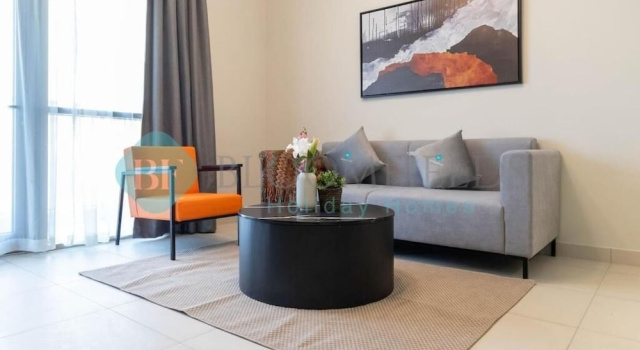 Bloomfields Elegant 1BR in Reflectio
