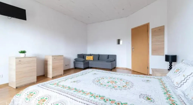 Hostel Katowice Centrum, Забронировать Хостел Недорогие отели Катовице, рядом с Medical University of Silesia, недорого