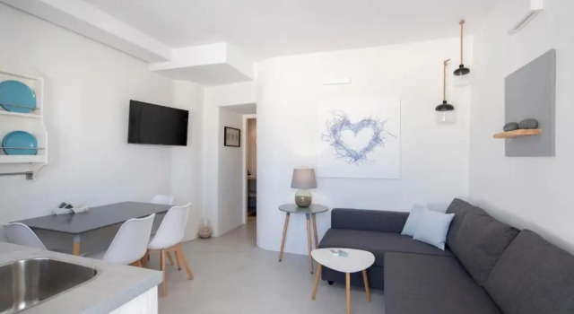 KYMA Seafront Exceptional 2BD house in Naousa, Prenota Appartamento Hotel a Paro con parcheggio, Parcheggio