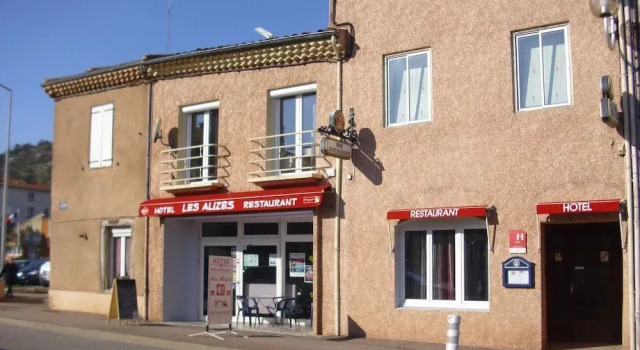 Hôtel Restaurant Les Alizes Loriol Le Pouzin, Prenota Hotel Hotel a Alvernia con parcheggio, Parcheggio