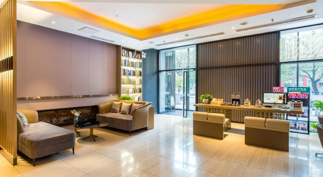 Jingli Hongyizhan Hotel Beijing Sanlitun, Book Hotel Sanlitun Beijing Area