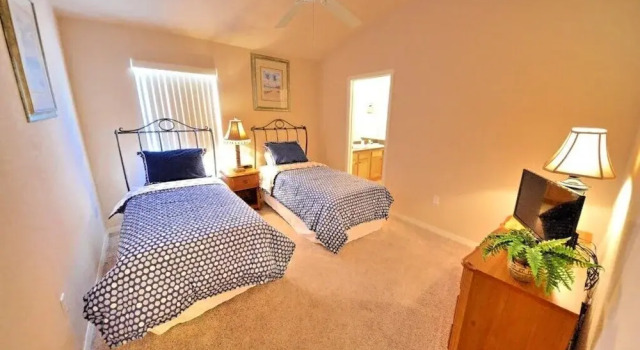 Gorgeous Silver Creek 5 Bedroom Home