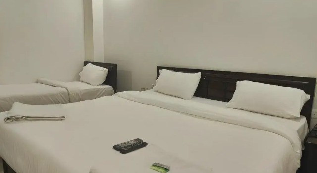 Трёхместный номер Deluxe Hotel Apple Villa - New Delhi