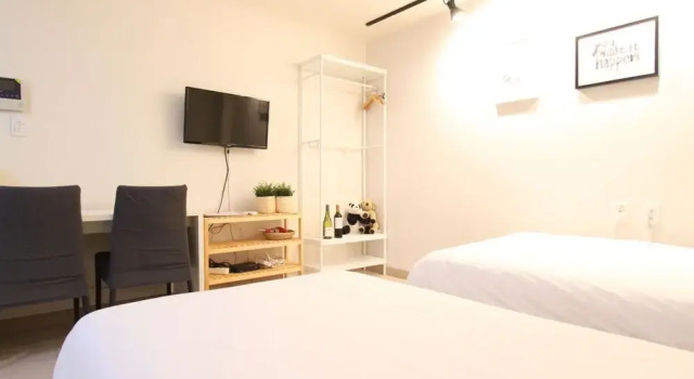 DK House