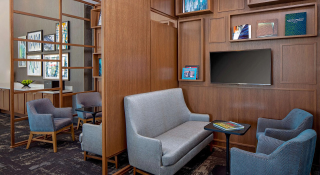 Hyatt Place Glendale / Los Angeles