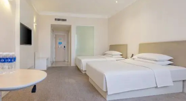 Номер Standard Tian Long Hotel