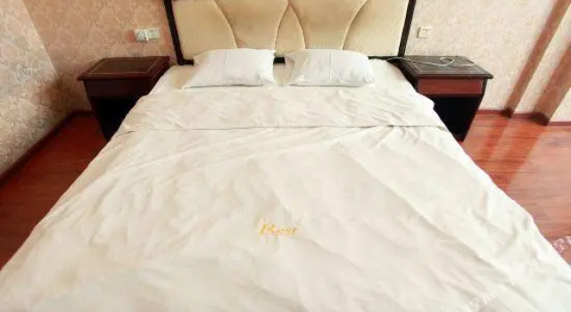 Jiutian Hotel(Chengdu Xindu Baoguang Temple Branch), Book Hotel Xindu Sichuan