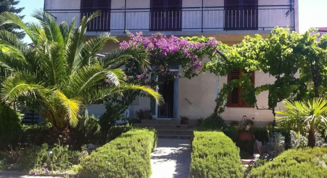 Apartment in Biograd na Moru 7946, Забронировать Апартаменты/квартира Апартаменты Биоград-на-Мору, рядом с Biograd Ferry Terminal, Апартаменты/квартира