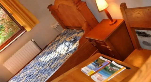La Maison Blanche Des Acacias, Rezervovat Hotel Maringes Monts et Coteaux du Lyonnais