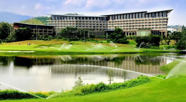 Castle Hotel, Rezerwuj Hotel Hotele w Shenzhen z parkingiem, Parking