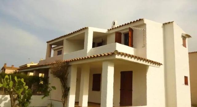 House with 2 Bedrooms in San Teodoro, with Wonderful Sea View And Enclosed Garden - 800 M From the Beach