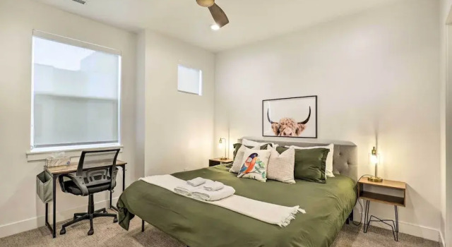 3-story Provo Townhome: 1 Mi to Byu!, Забронировать Апартаменты/квартира Апартаменты Прово, рядом с Crandall Historical Printing Museum, Апартаменты/квартира