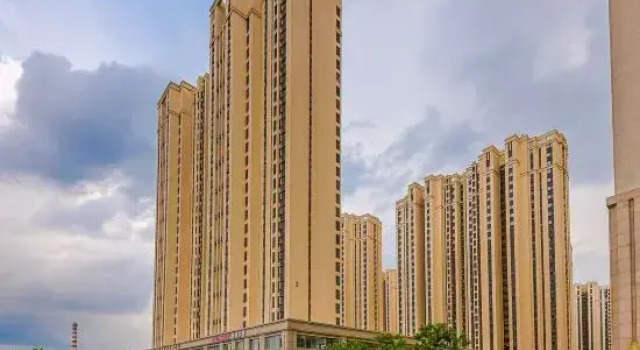 yueting Apartment (Qingdao Jinshui Road Shop)