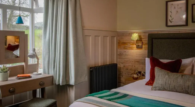Семейный коттедж The Red Lion & Manor House