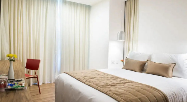 Номер Superior с балконом и с частичным видом на море H Niteroi Hotel