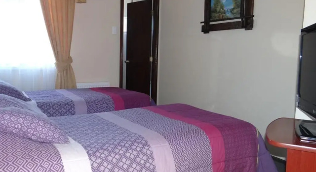 Hostal Bulnes, Забронировать Отель Пуэрто-Наталес область Магальянес, рядом с Yungay Square