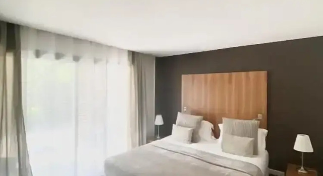Люкс Comfort Hotel Au Bon Coin du Lac