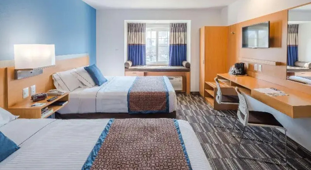Шестиместный номер Standard Microtel Inn & Suites by Wyndham Culiacán