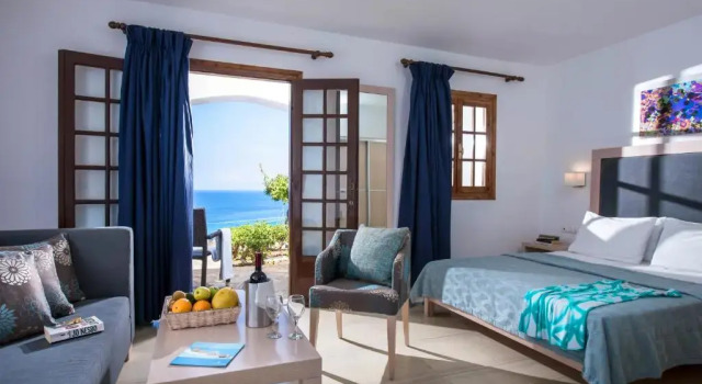 Семейный номер Standard с видом на море INNSiDE by Meliá Crete Elounda